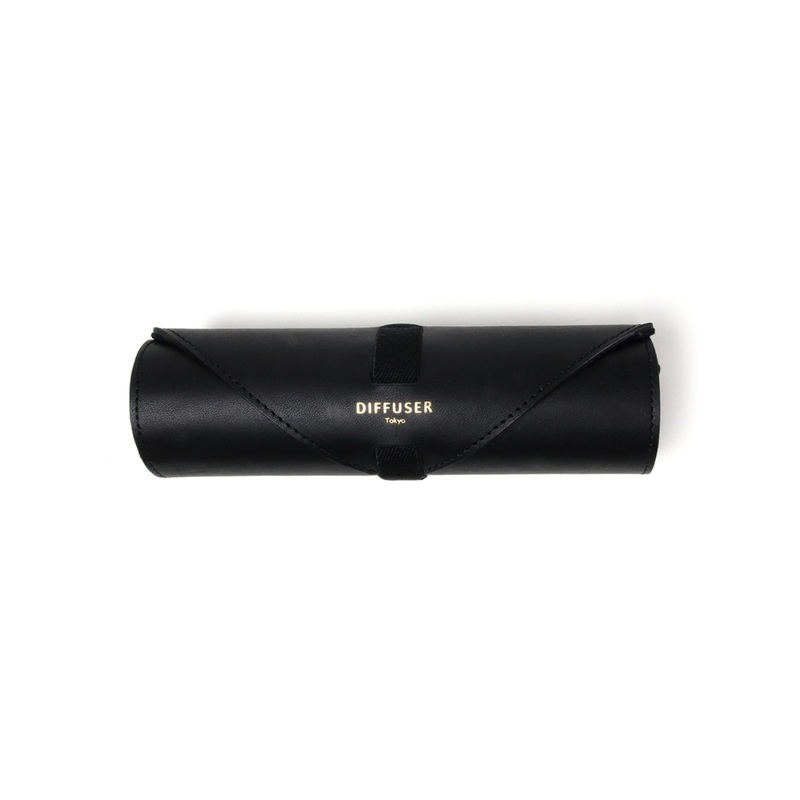 Diffuser Tokyo – Oil Leather Roll Case – Black & Black