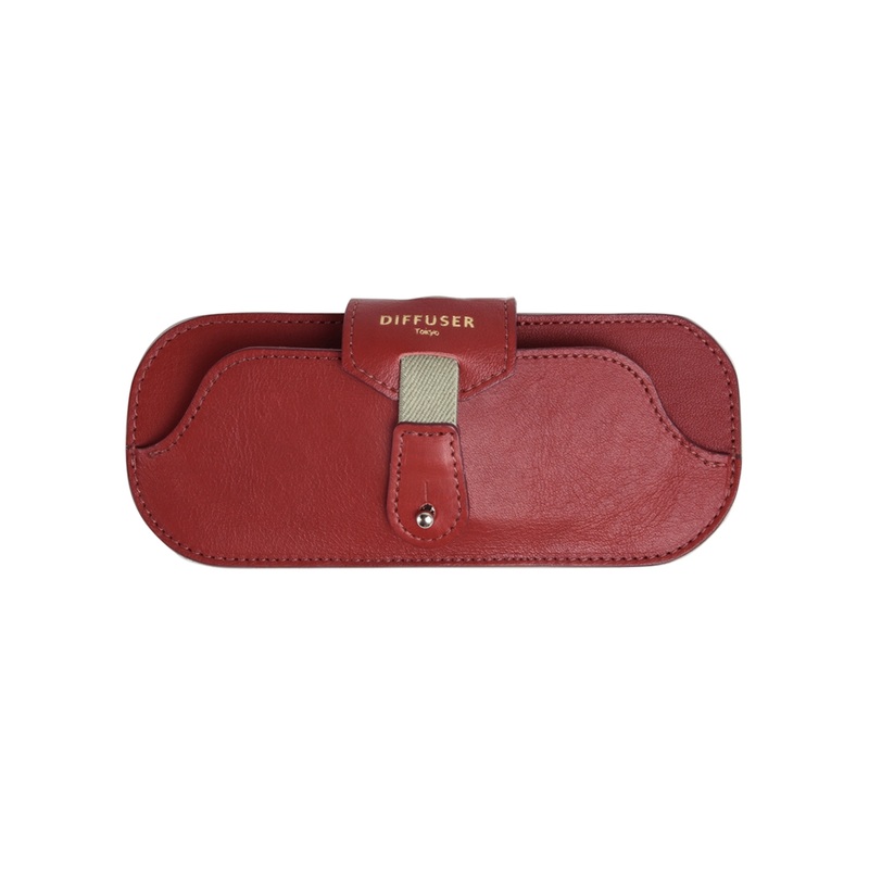 Diffuser Tokyo – Oil Leather Smart Eyewear Case – Red & Light Brown
