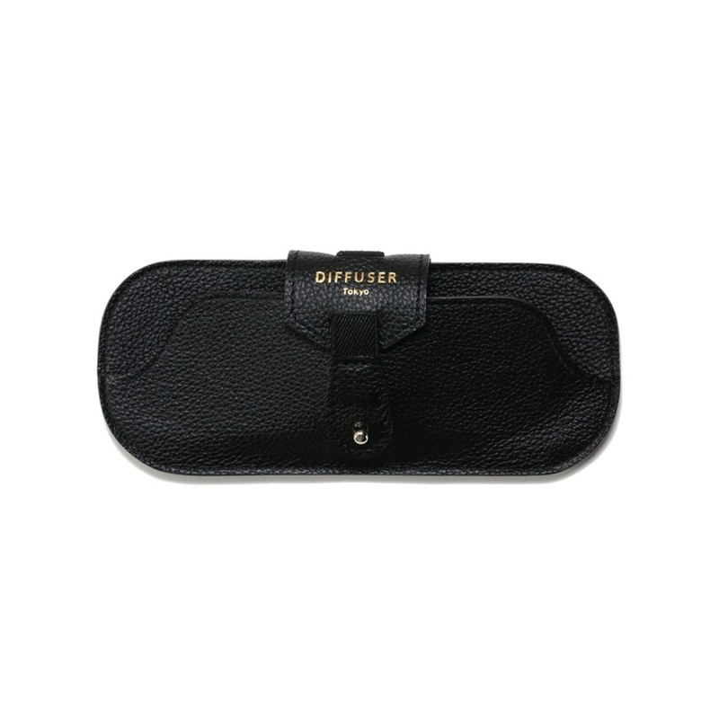 Diffuser Tokyo – Shrink Leather Smart Eyewear Case – Black & Beige