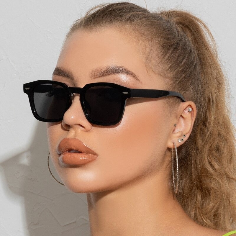 2022 Designer Retro Fashion Sunglasses For Unisex-