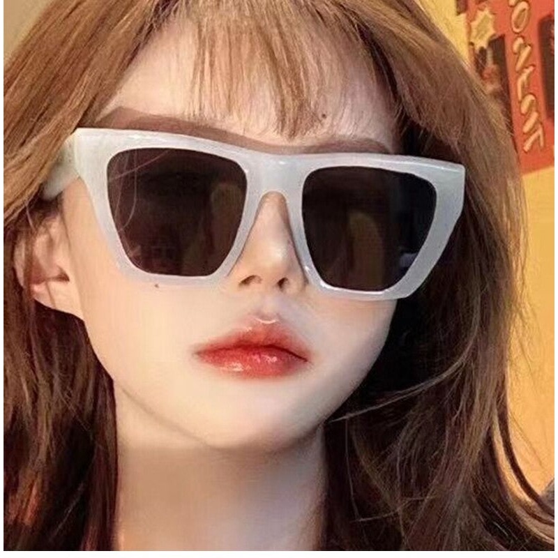 2020 Classic Vintage Metal Frame Oversized Cat Eye Retro Fashion Sunglasses For Men And Women-